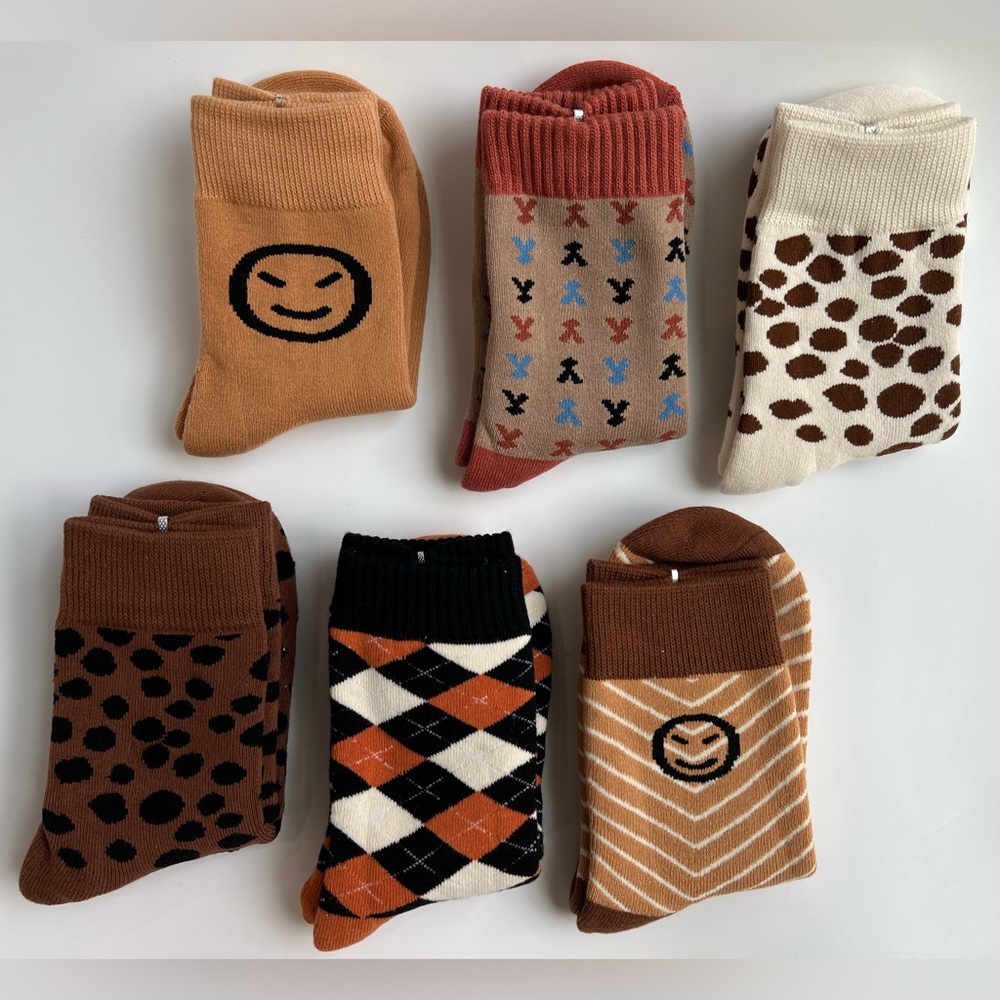 NWT！Women’s Y2K Stylish and cute socks 6 pairs set 
Material